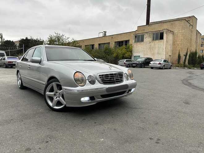 Mercedes E 240-8