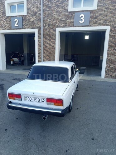 LADA (VAZ) 2107-4