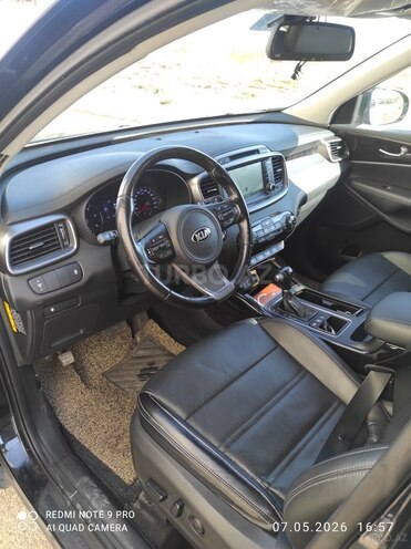 Kia Sorento-9