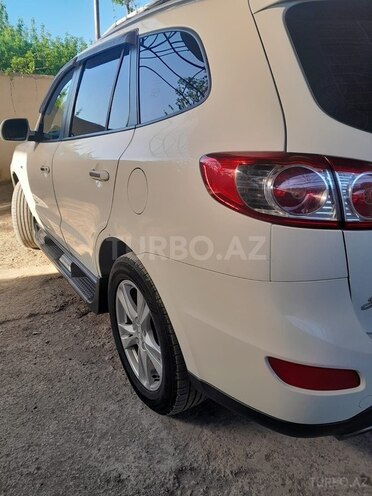 Hyundai Santa Fe-3