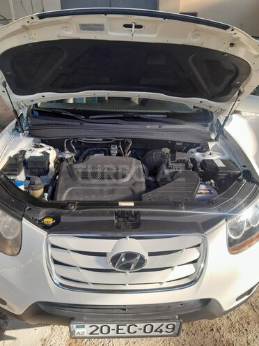 Hyundai Santa Fe-10