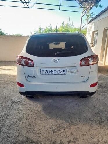 Hyundai Santa Fe-4