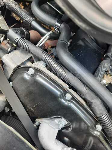 Ford Transit-13