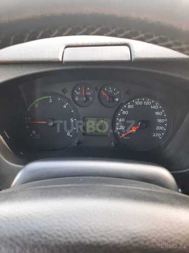 Ford Transit-8