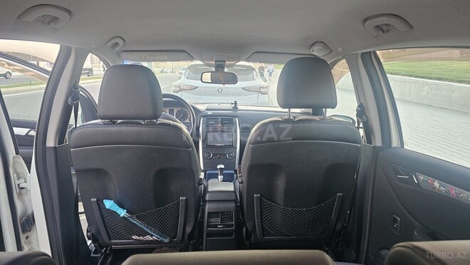 Mercedes B 200-14
