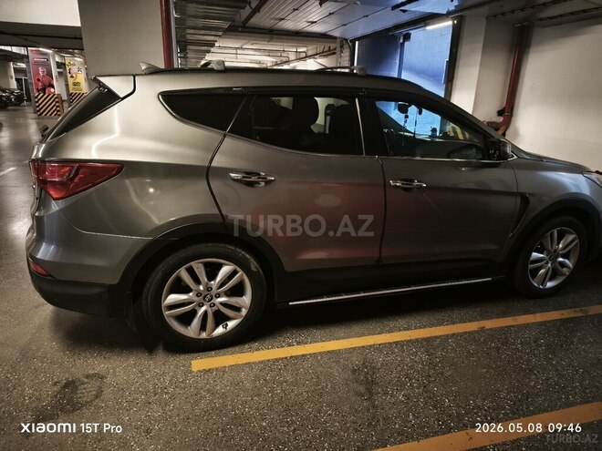 Hyundai Santa Fe-16