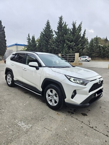 Toyota RAV4-7