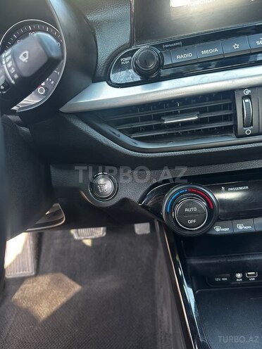Kia Forte-11