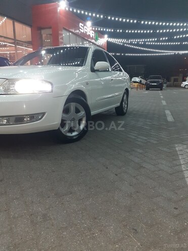 Nissan Sunny-5