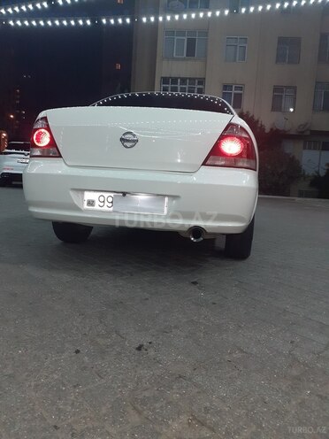 Nissan Sunny-11