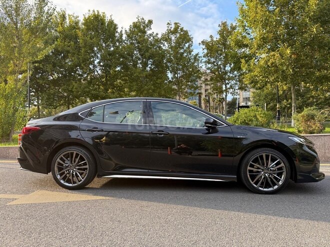 Toyota Camry-3