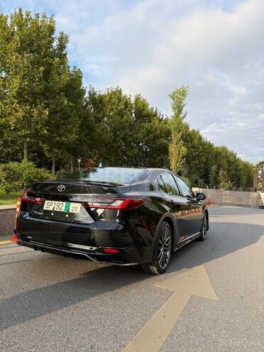 Toyota Camry-6