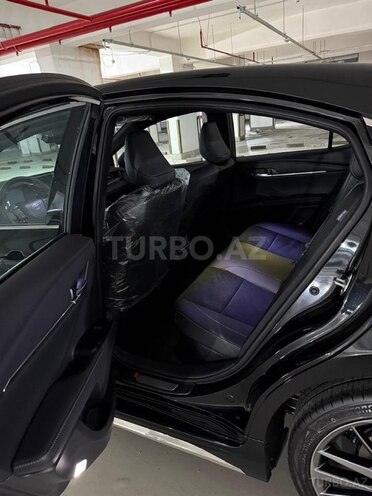 Toyota Camry-14