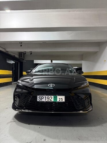 Toyota Camry-1