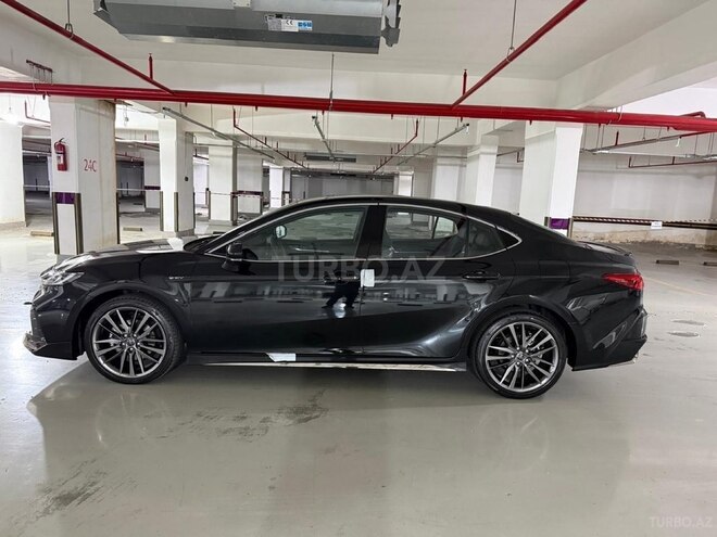 Toyota Camry-7