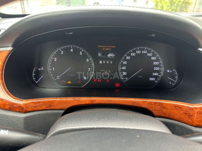 Hyundai Equus-7