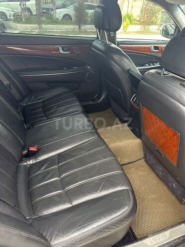 Hyundai Equus-5