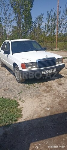 Mercedes 190-1