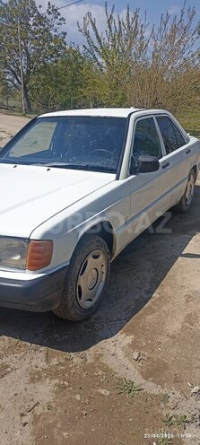 Mercedes 190-2