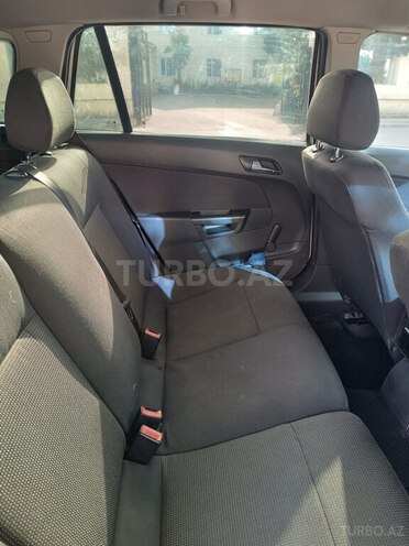 Opel Astra-12