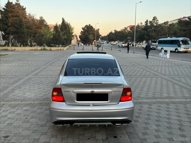 Opel Vectra-13