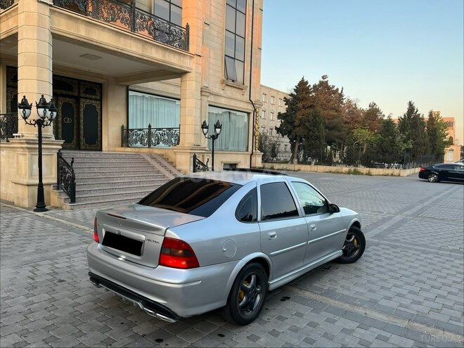 Opel Vectra-15