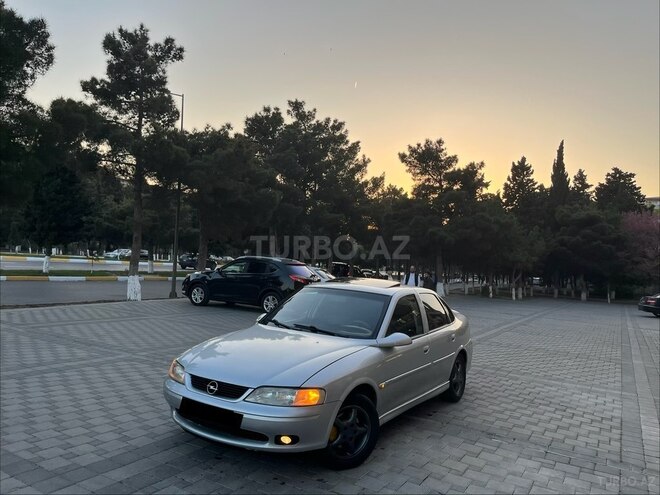 Opel Vectra-16