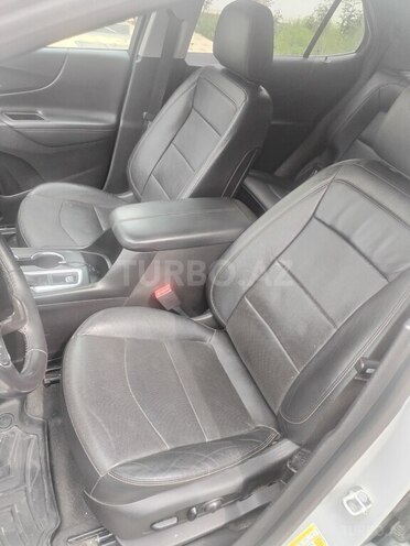Chevrolet Equinox-12