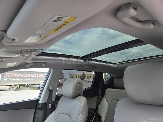 Hyundai Santa Fe-17