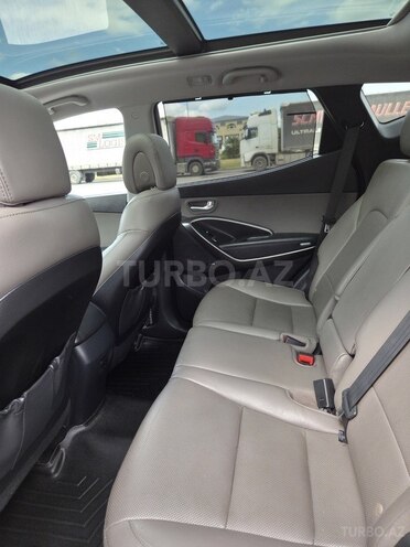Hyundai Santa Fe-19