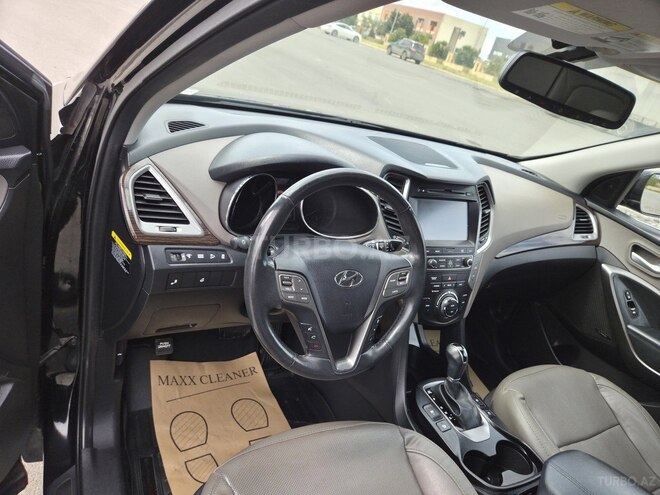 Hyundai Santa Fe-16
