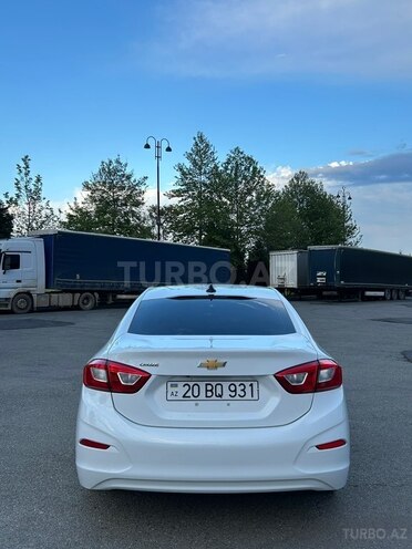 Chevrolet Cruze-2