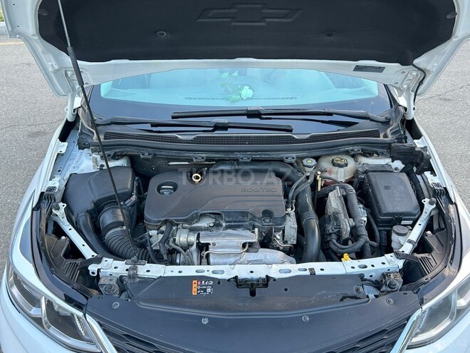 Chevrolet Cruze-9