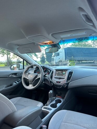 Chevrolet Cruze-8