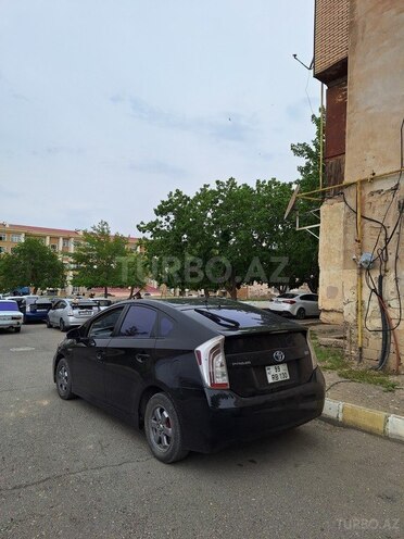 Toyota Prius-6