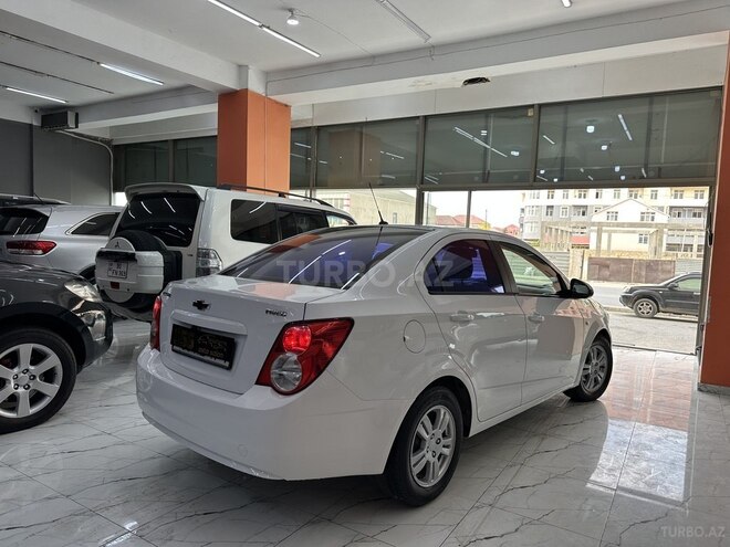 Chevrolet Aveo-9