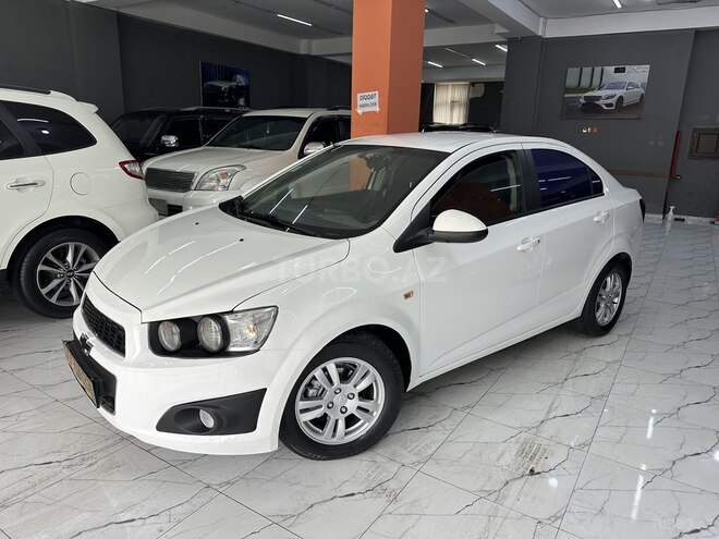 Chevrolet Aveo-11