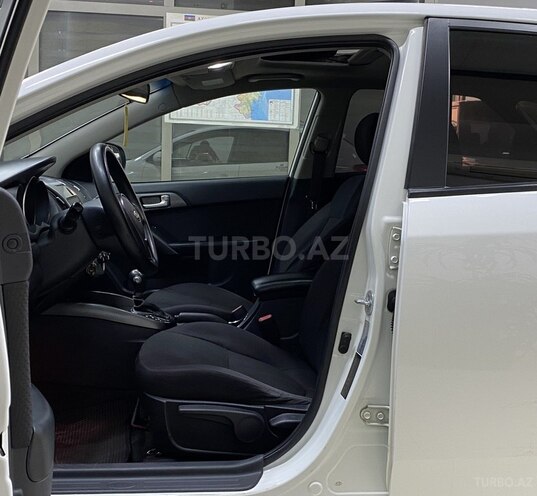 Kia Cerato-16
