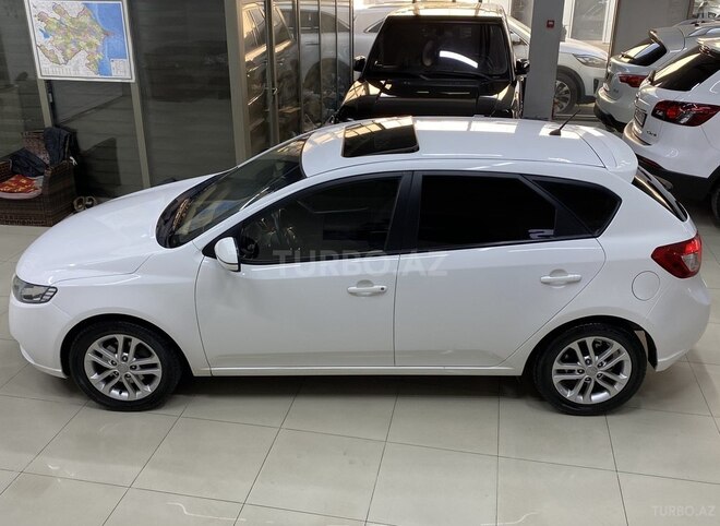 Kia Cerato-8