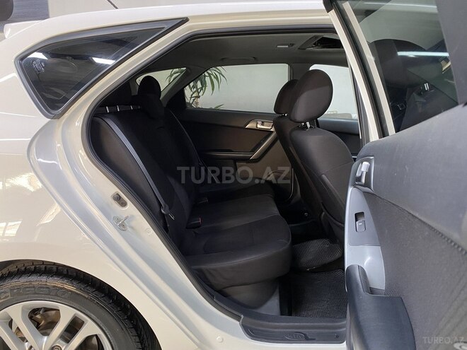 Kia Cerato-18