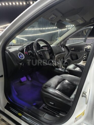Chevrolet Cruze-6