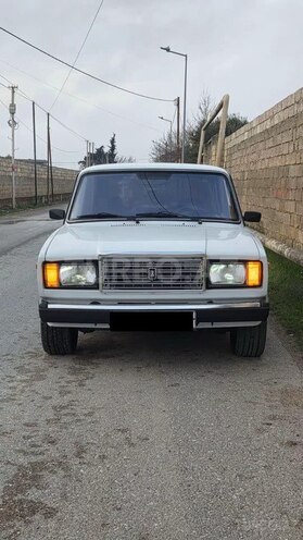 LADA (VAZ) 2107-1
