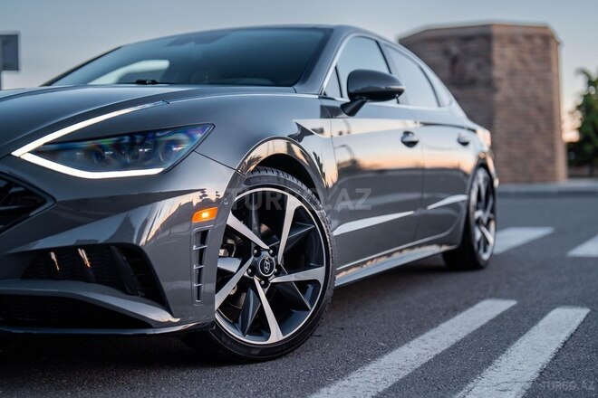 Hyundai Sonata-2