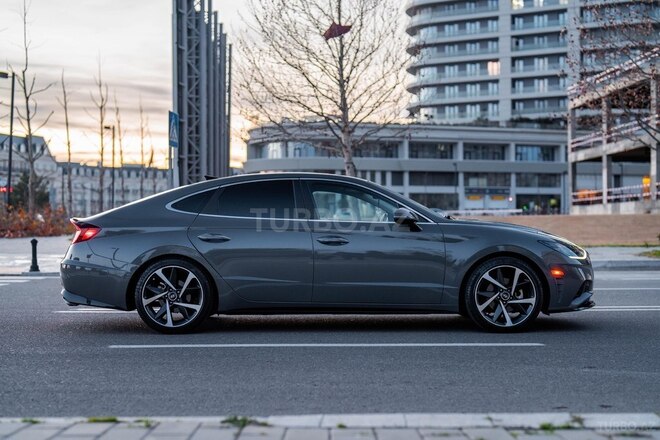 Hyundai Sonata-20