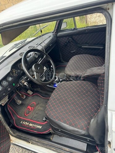 LADA (VAZ) 2106-7