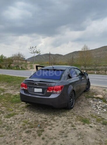Chevrolet Cruze-5