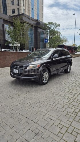 Audi Q7-2