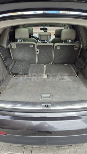 Audi Q7-7
