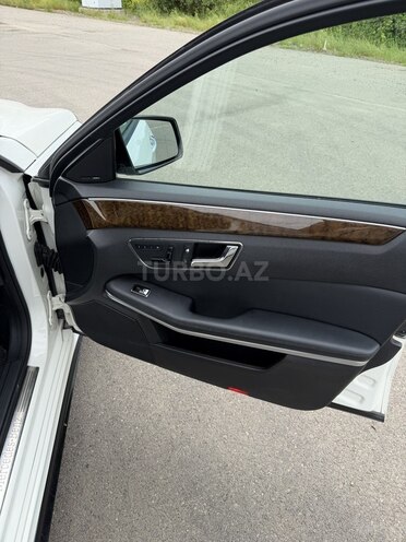 Mercedes E 350-7
