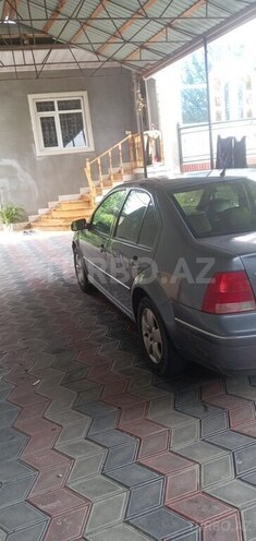 Volkswagen Jetta-5